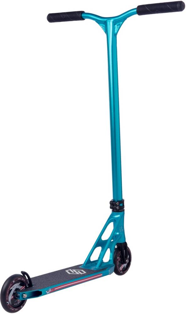 Trotineta Striker Magnetit Bgseakk